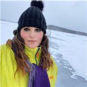 Puedo dar clases a niños de primaria.
Matemáticas 
Lengua Castellana
Inglés 
Sociales 
Naturales 
Estoy a vuestra disposición.